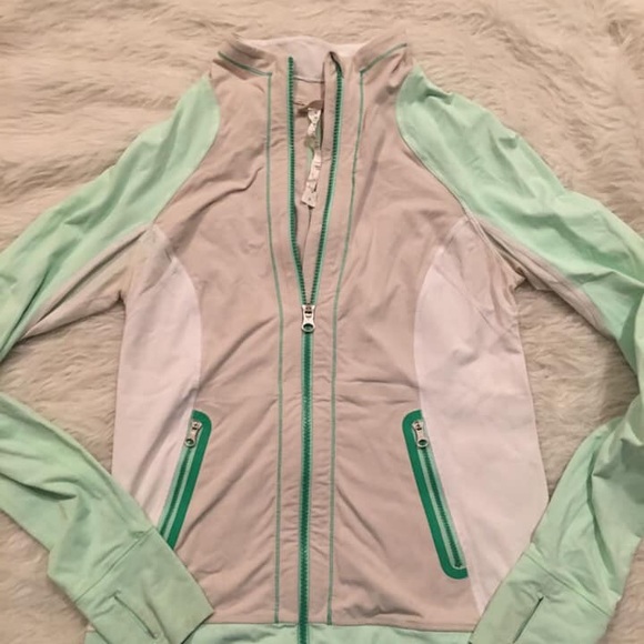 Lululemon run jacket - Picture 2 of 4